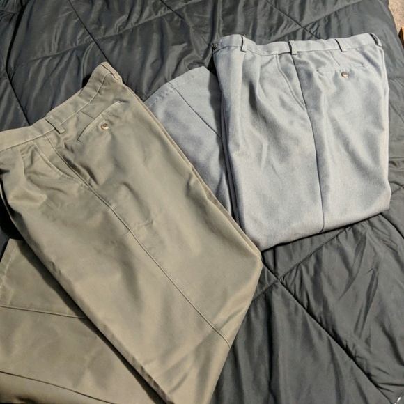 Lot of 2 great mens slacks 34x30 - Picture 1 of 3